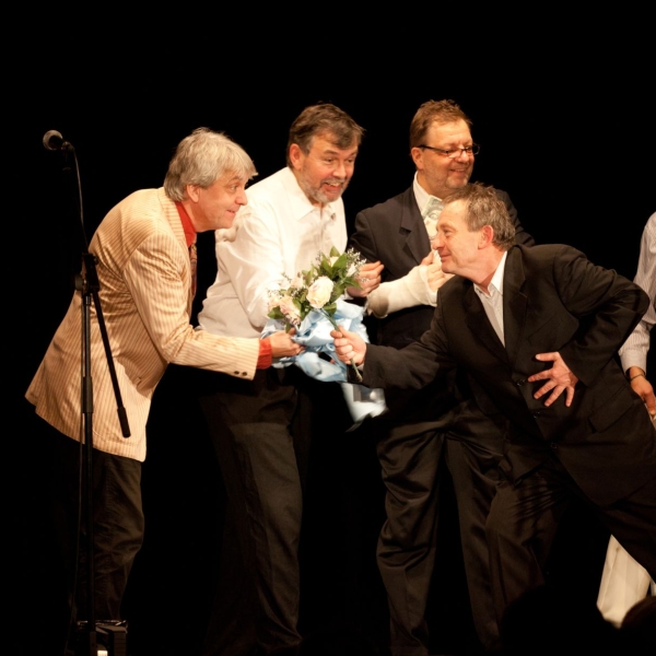 BESÍDKA DIVADLA SKLEP, Benešov