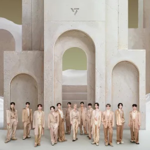 SEVENTEEN [RIGHT HERE] WORLD TOUR IN JAPAN: LIVE VIEWING