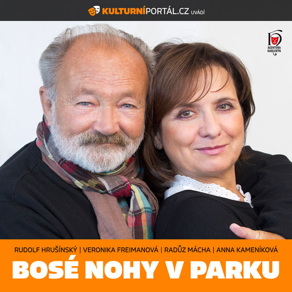 Bosé nohy v parku